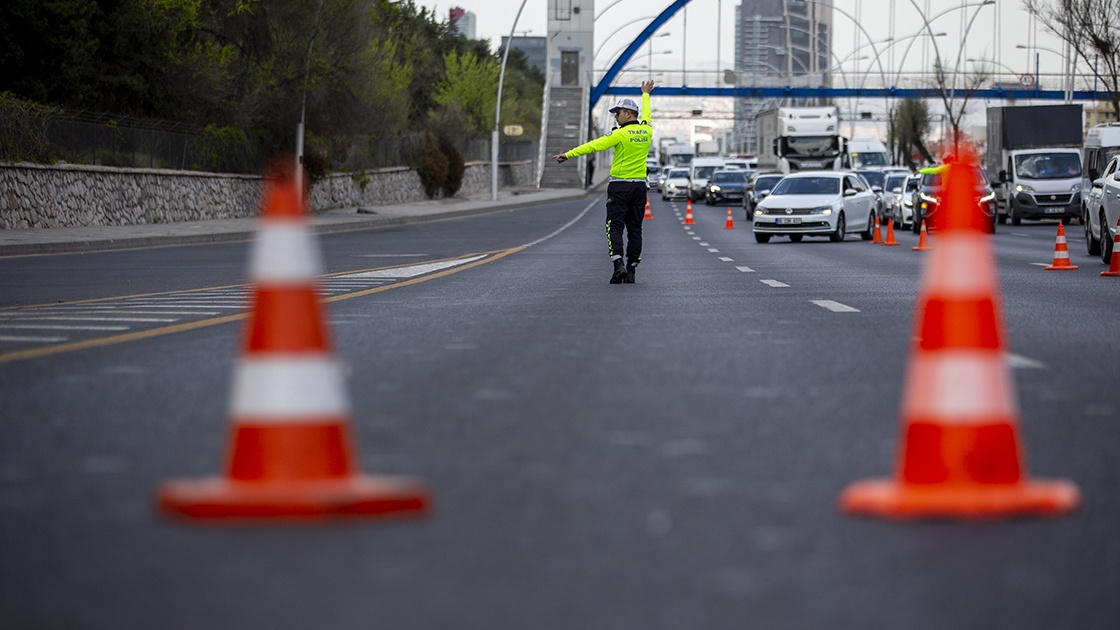 15 Temmuz'da hangi yolların trafiğe kapatılacağı, yarın işe gidecek veya