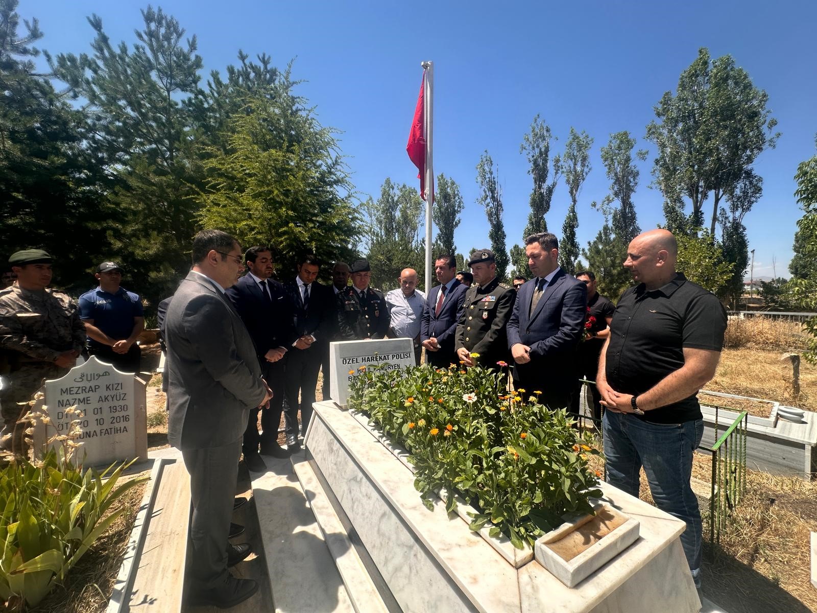 Fetullahçı Terör Örgütü'nün (FETÖ) hain darbe girişiminde Ankara'daki Gölbaşı Özel