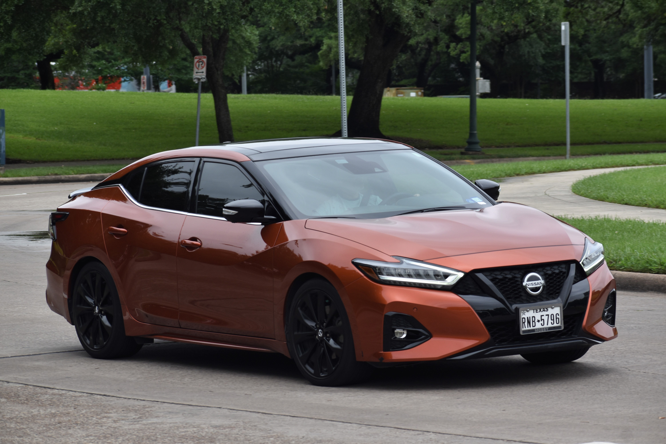 Nissan, verimsiz modelleri hattan indirerek geleceğe odaklanma kararı aldı.