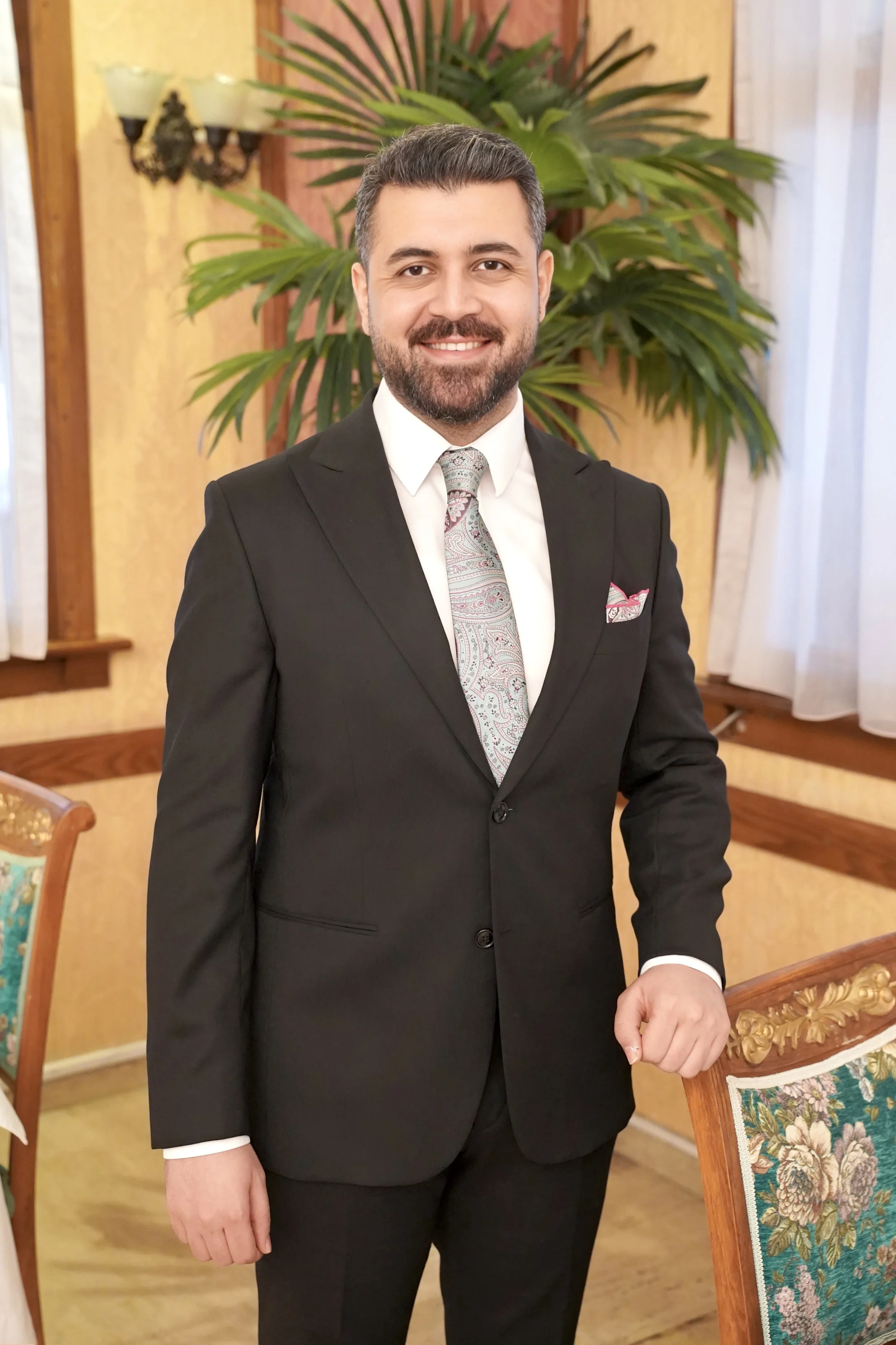 Nihat BİNGÖL yazar fotoğrafı
