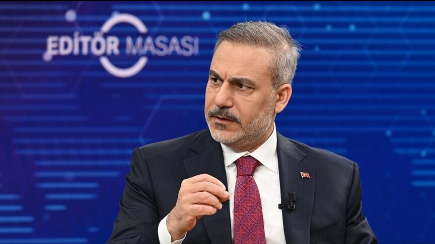 Ankara'da Kırgız mevkidaşı Ceenbek Kulubayev ile ortak basın toplantısı düzenleyen