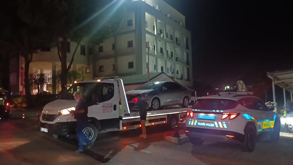 Manavgat'ta 20 vatandaş, kamulaştırma bedellerini alamadıkları gerekçesiyle belediyede haciz işlemi