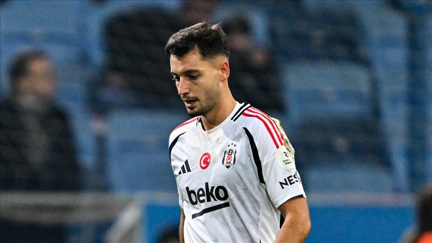 Beşiktaş, genç futbolcusu Tayyip Talha Sanuç'un Süper Lig ekibine transfer