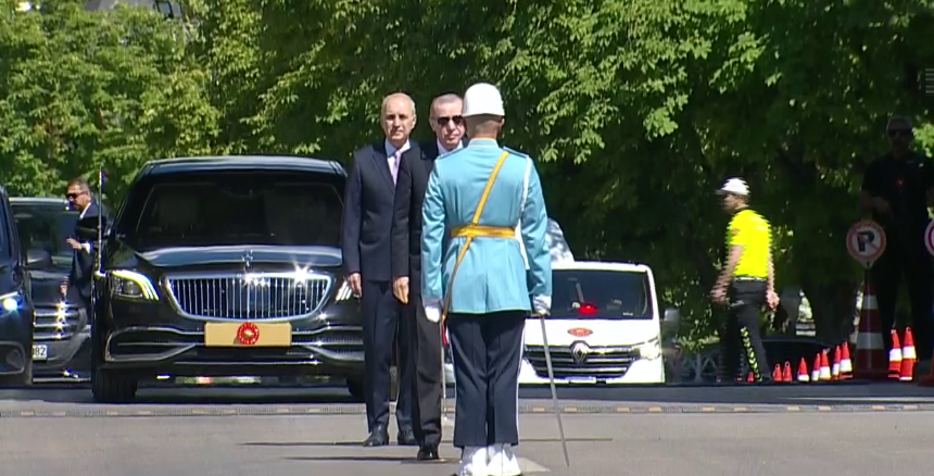 Cumhurbaşkanı Recep Tayyip Erdoğan, "10 yıl önce olduğu gibi bugün