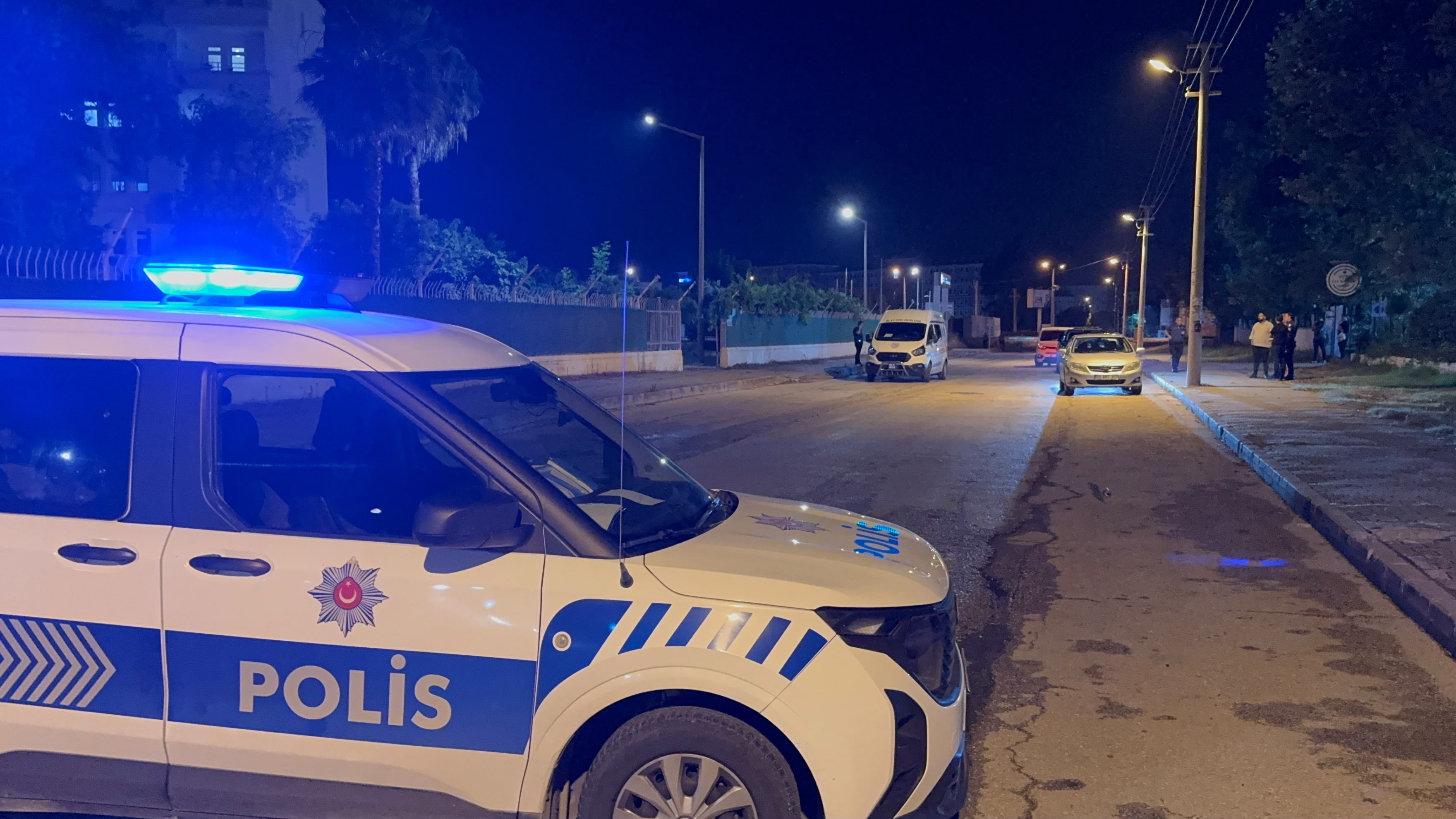 Osmaniye'de düğün salonunda iki grup arasında çıkan ve salonun dışına