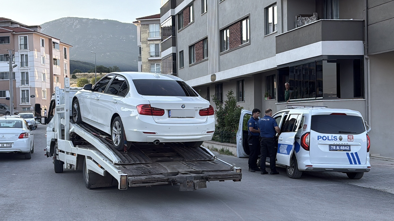 Karabük'te polis ekibinin "dur" ihtarına uymayıp kaçan otomobil sürücüsüne 492