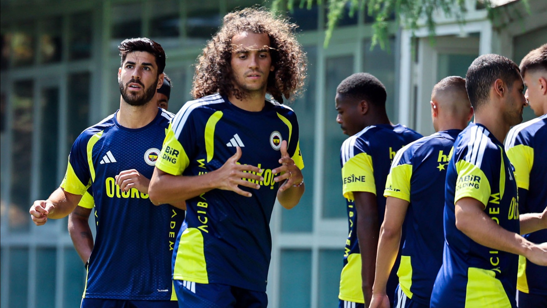 Yeni sezona teknik direktör İsmail Kartal yönetiminde hazırlanan Fenerbahçe, ilk