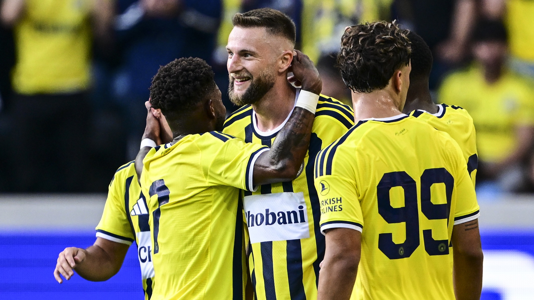 Fenerbahçe, yeni sezon hazırlıkları kapsamında özel maçta Admira Wacker'i farklı