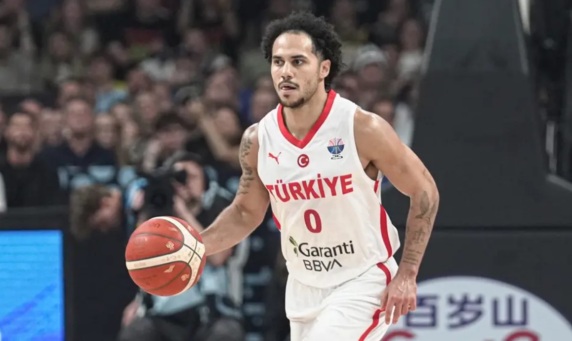 Fenerbahçe, 2018'den bu yana Anadolu Efes'te forma giyen Shane Larkin'i
