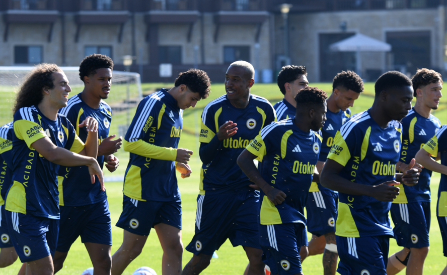 Yeni sezon hazırlıklarına Avusturya'da devam edecek Fenerbahçe Futbol Takımı'nın kamp