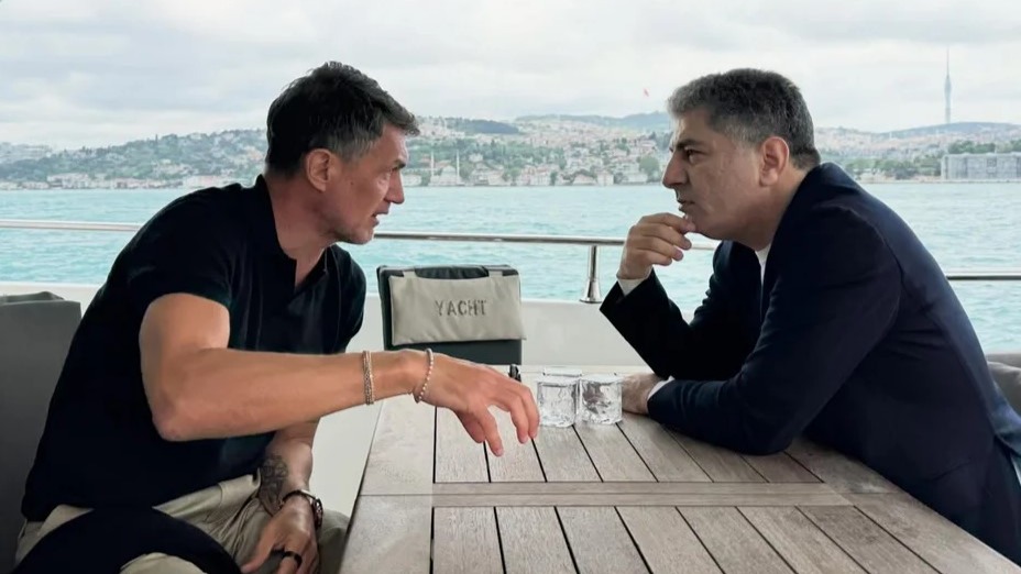 Fenerbahçe'nin başkanlık seçiminde Hakan Safi ile birlikte yer alan Paolo
