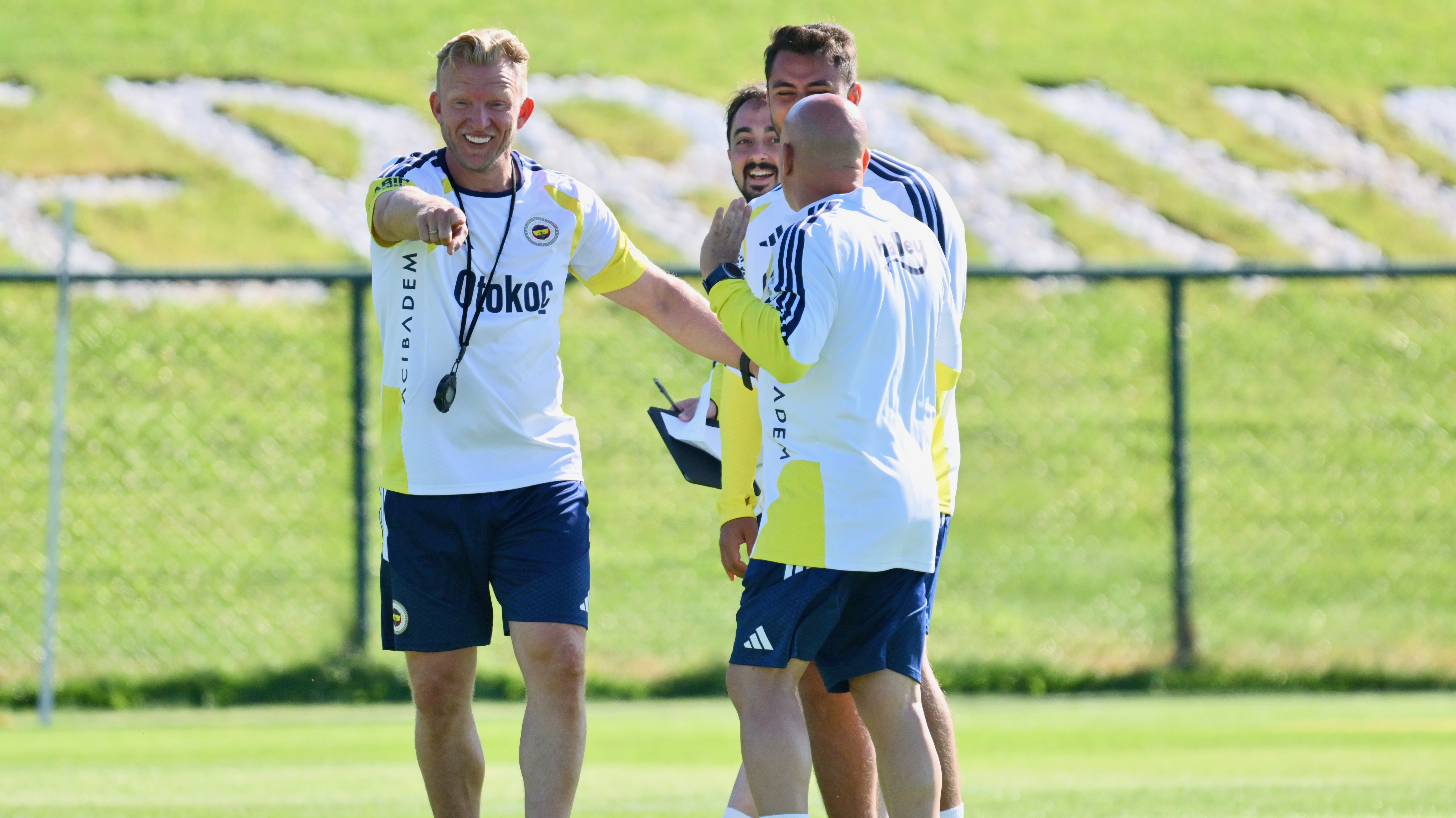 Fenerbahçe Futbol Takımı'nın yardımcı antrenörü Dirk Kuyt yeni sezon öncesi