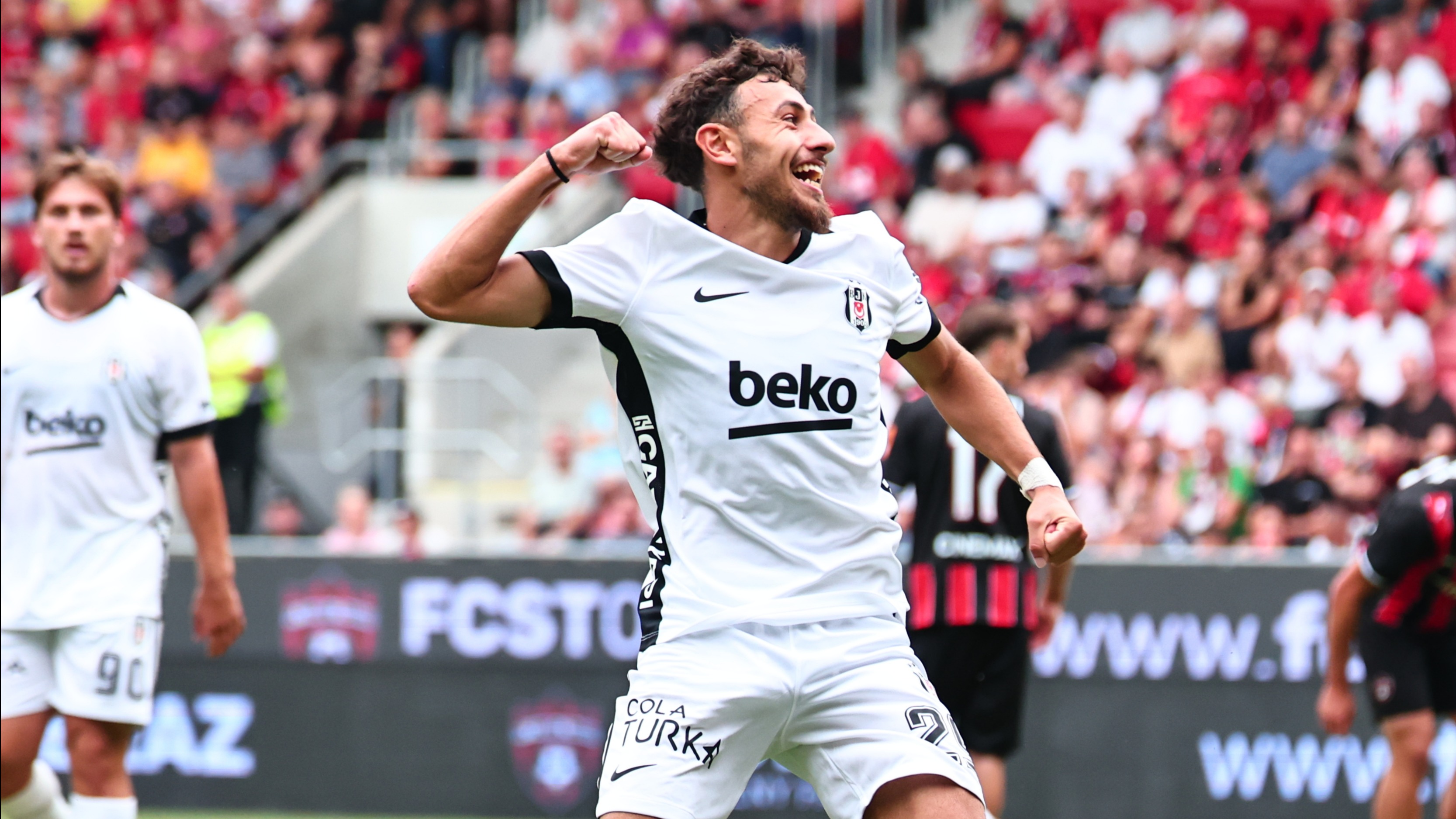 Beşiktaş, Slovakya'daki son hazırlık maçında Spartak Trnava'ya 3-2 yenildi.