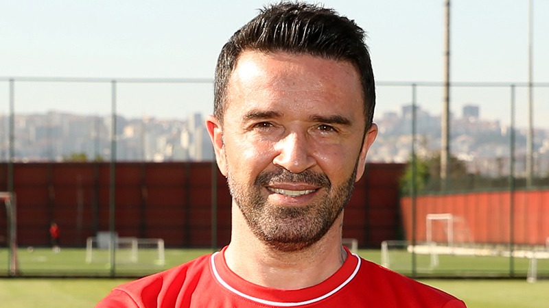 Son olarak Fenerbahçe'de görev yapan Gökhan Gönül'ün yeni takımı resmen