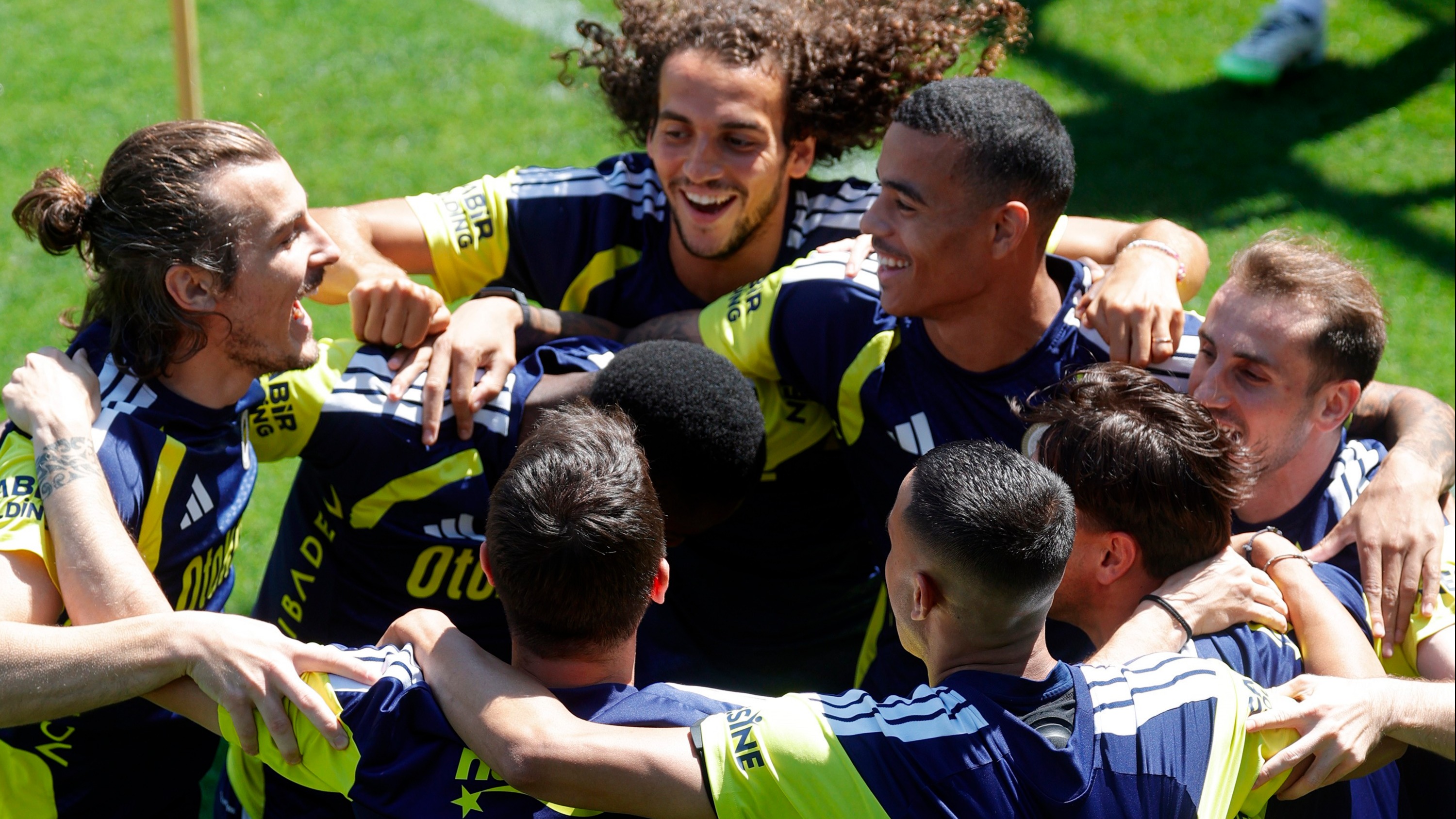 Fenerbahçe, Polonya ekibi Gornik Zabrze ile oynayacağı maçının hazırlıklarını yaptığı