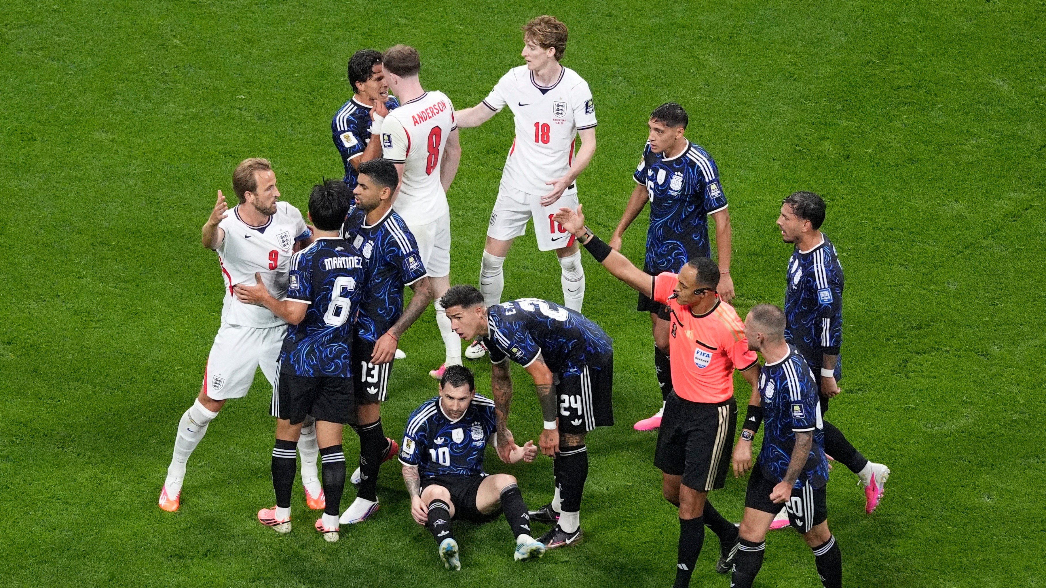 2026 FIFA Dünya Kupası'nın yarı finalinde oynanan İngiltere-Arjantin maçının ilk