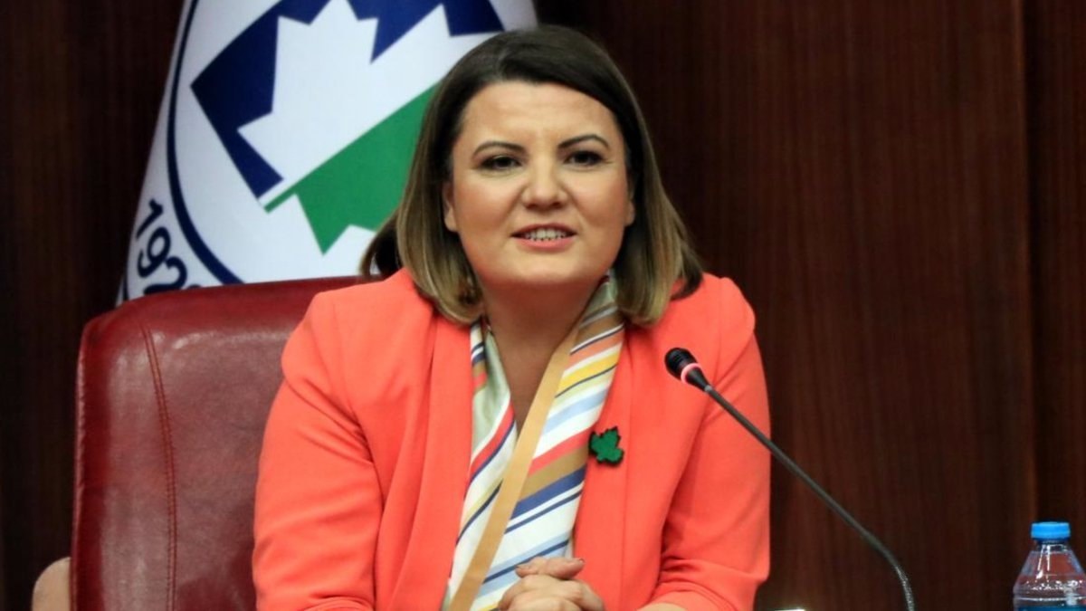 İçişleri Bakanlığı, İzmit Belediye Başkanı Fatma Kaplan Hürriyet’in ‘Kamu Kurum