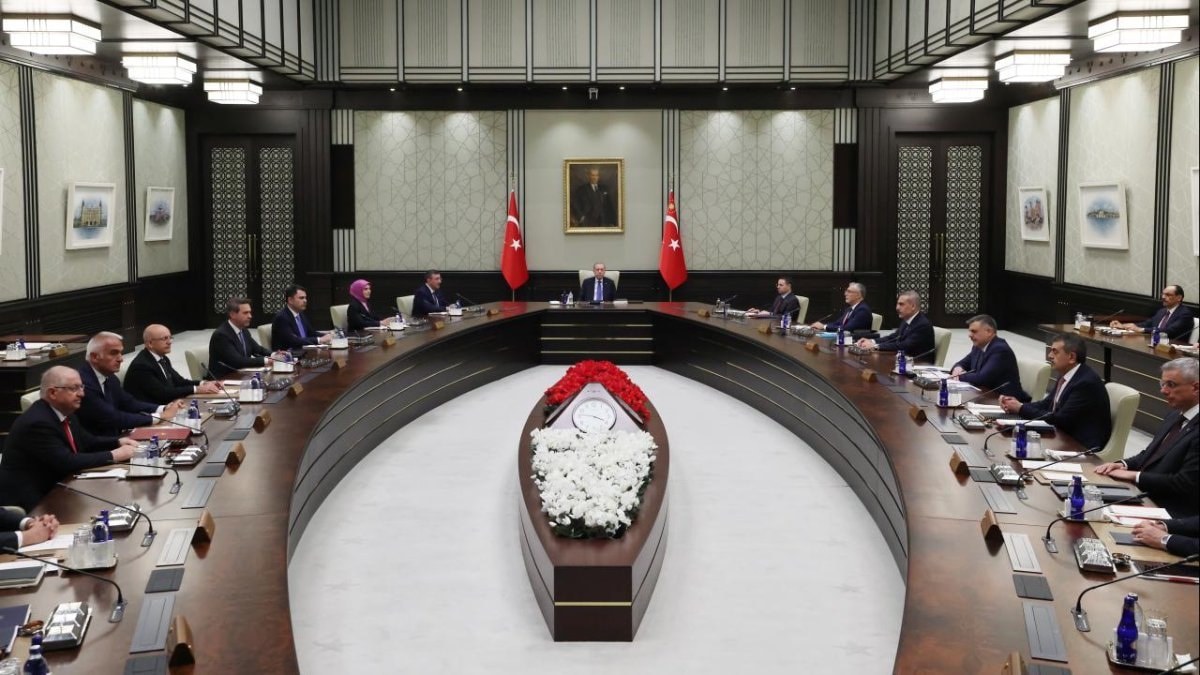 Kabine, Cumhurbaşkanı Recep Tayyip Erdoğan'ın başkanlığında Beştepe'de toplanacak.