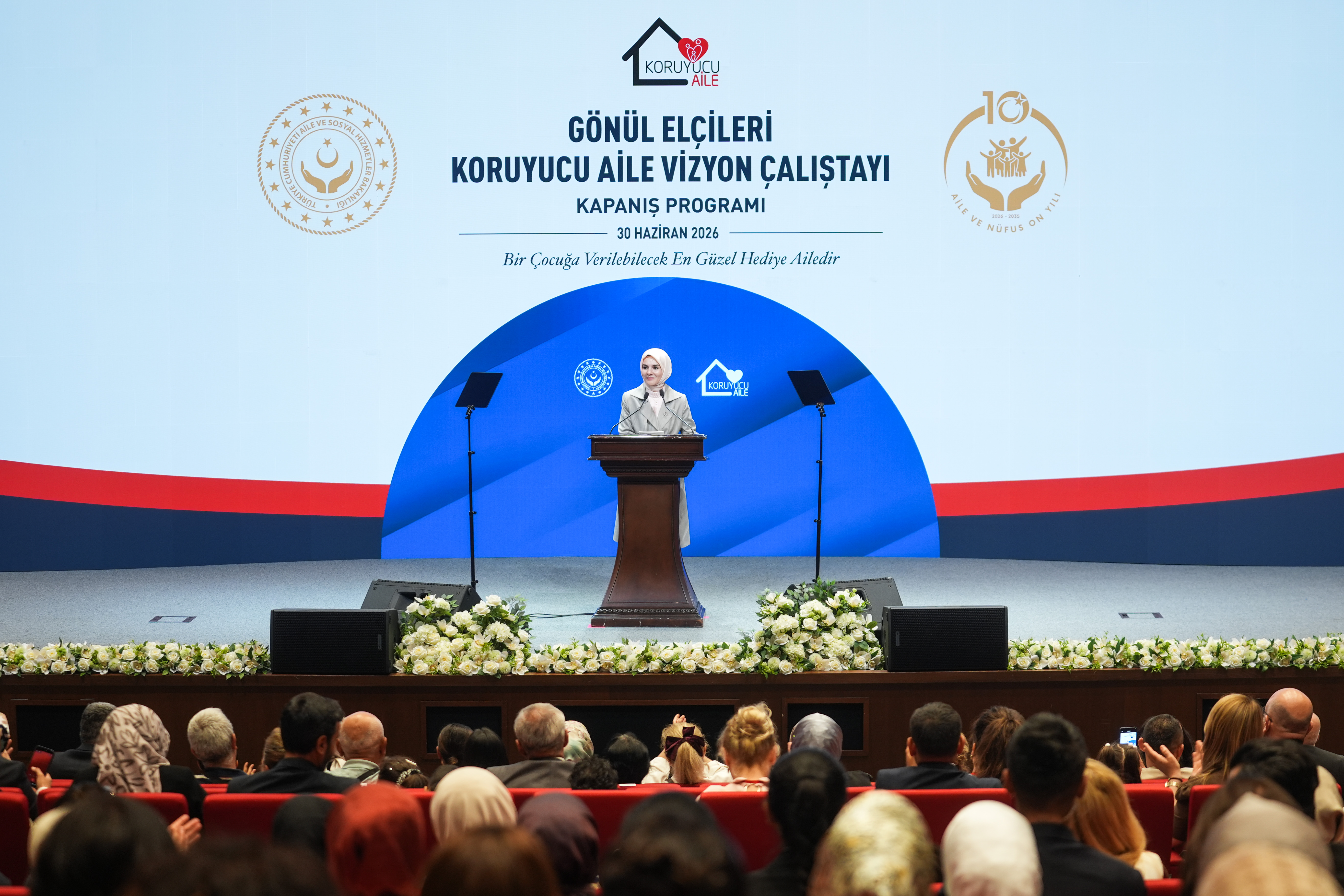 Aile ve Sosyal Hizmetler Bakanı Mahinur Özdemir Göktaş, sahadaki büyük