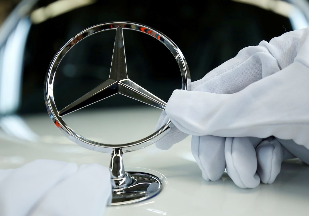 Mercedes-Benz CEO'su Ola Källenius, Çin'deki sert rekabetin ikinci çeyrek kârını