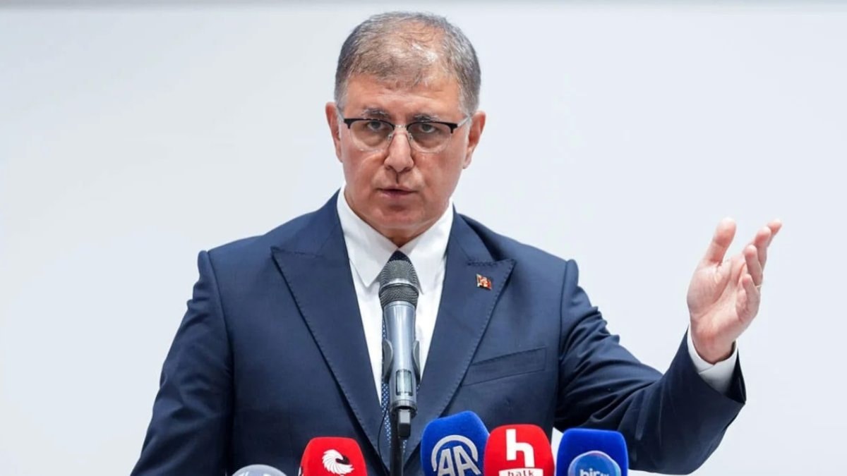 Gazeteci Nevşin Mengü, CHP'den istifa eden İzmir Büyükşehir Belediye Başkanı