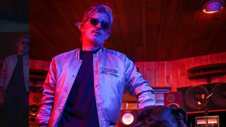 "Nightcall" şarkısıyla dünya çapında ün kazanan Fransız DJ ve elektronik