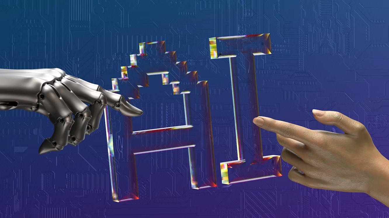 OpenAI CEO’su Sam Altman, yapay zeka teknolojilerindeki hızlı ilerlemeye toplumun