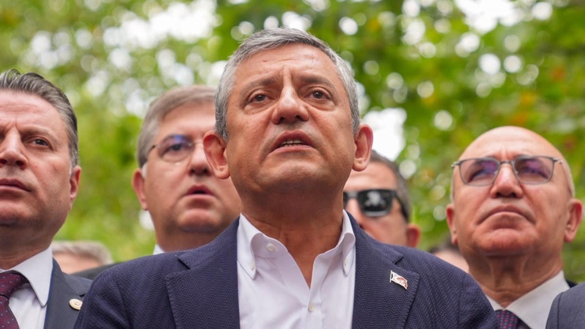 Yeni Parti'nin Genel Başkanı olarak ilk kez canlı yayına çıkan