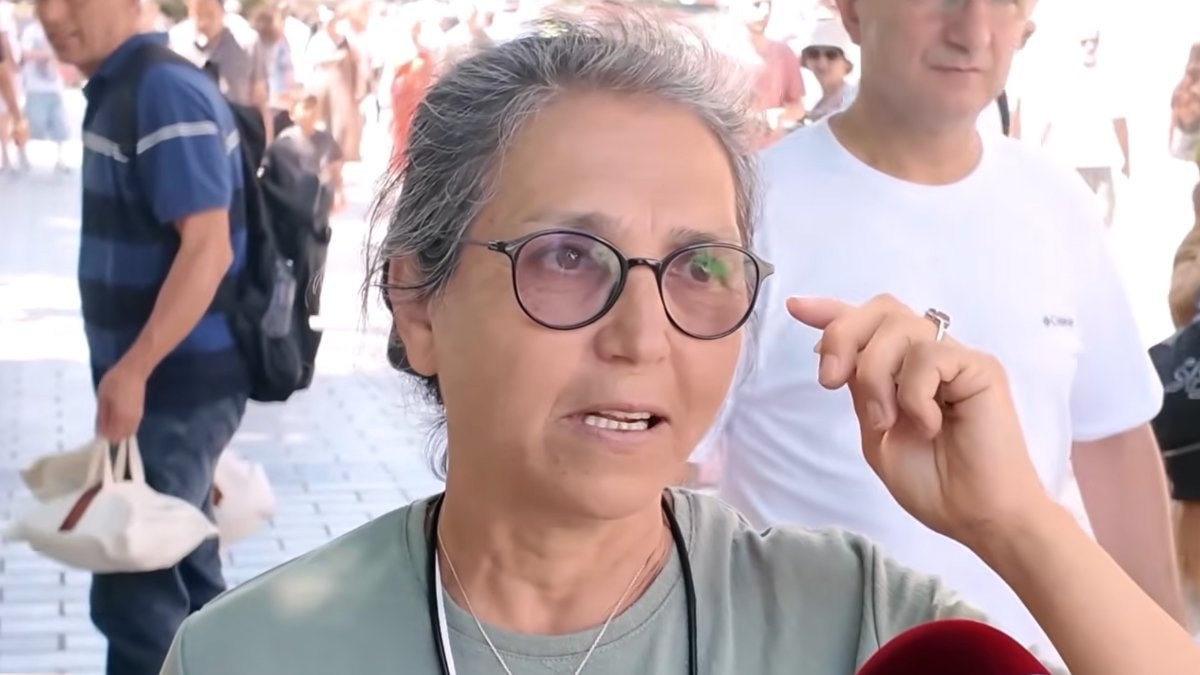 Ahbap soruşturması kapsamında tutuklanan şarkıcı Haluk Levent'e destek verenler büyük