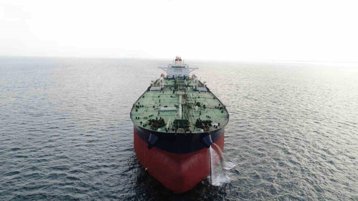 Tüpraş, Türkiye'nin enerji ihtiyacını karşılamak amacıyla yürüttüğü faaliyetlerini güçlendiriyor. Yatırımlarına