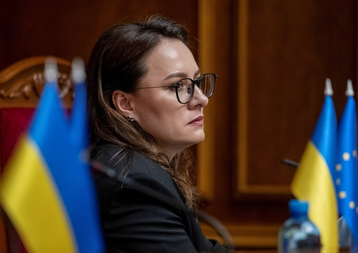 Ukrayna Parlamentosu Başkanı Ruslan Stefançuk, Başbakan Yuliya Sviridenko'nun görevinden istifa