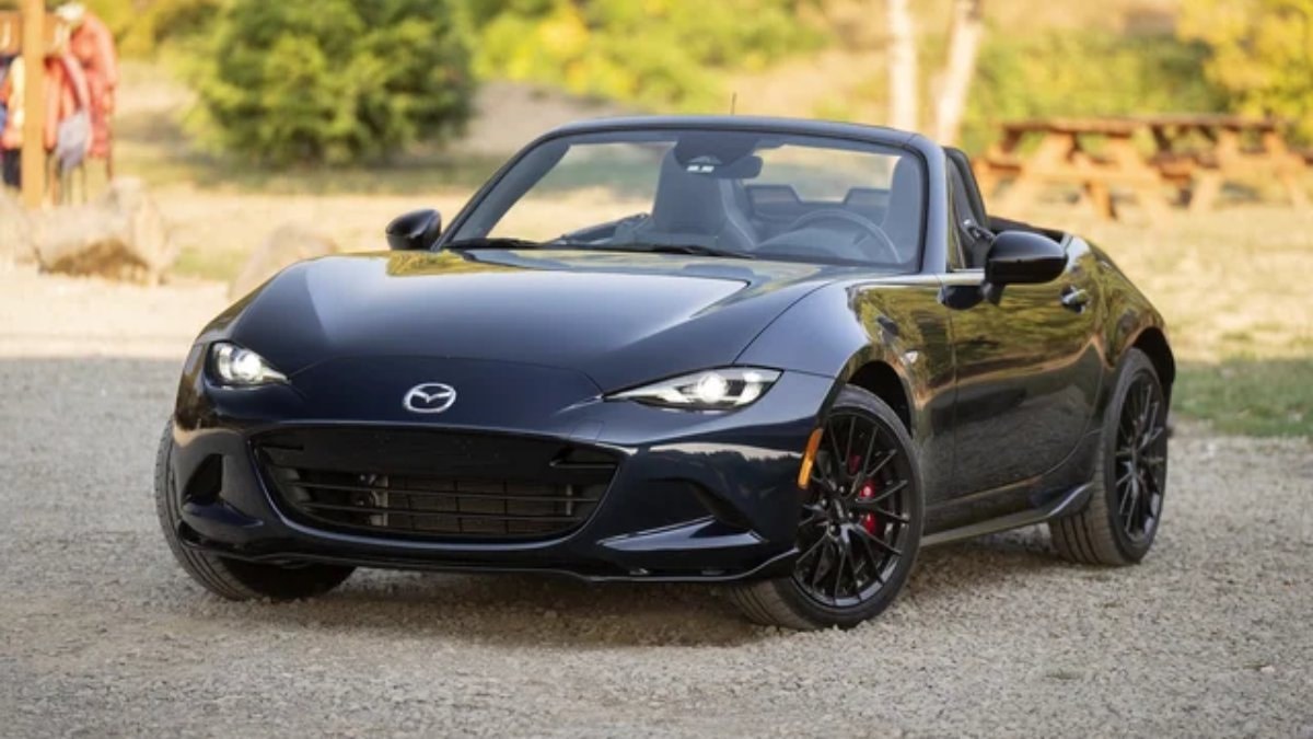 Mazda CEO'su Masahiro Moro, markanın ikonik spor otomobili MX-5'in yeni