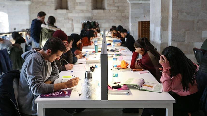 YKS heyecanı tamamlandı. Şimdi YKS tercihleri için telaş başladı. Bu