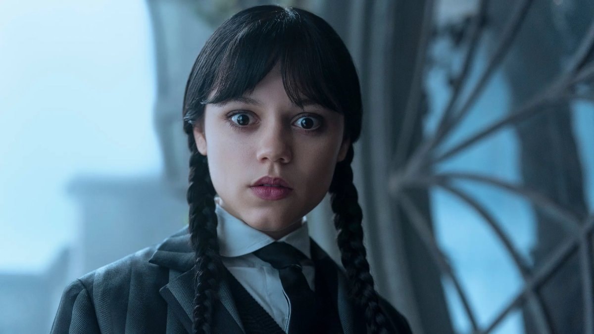Wednesday ile yıldızı parlayan Jenna Ortega’nın 1 yıl içerisindeki fiziksel