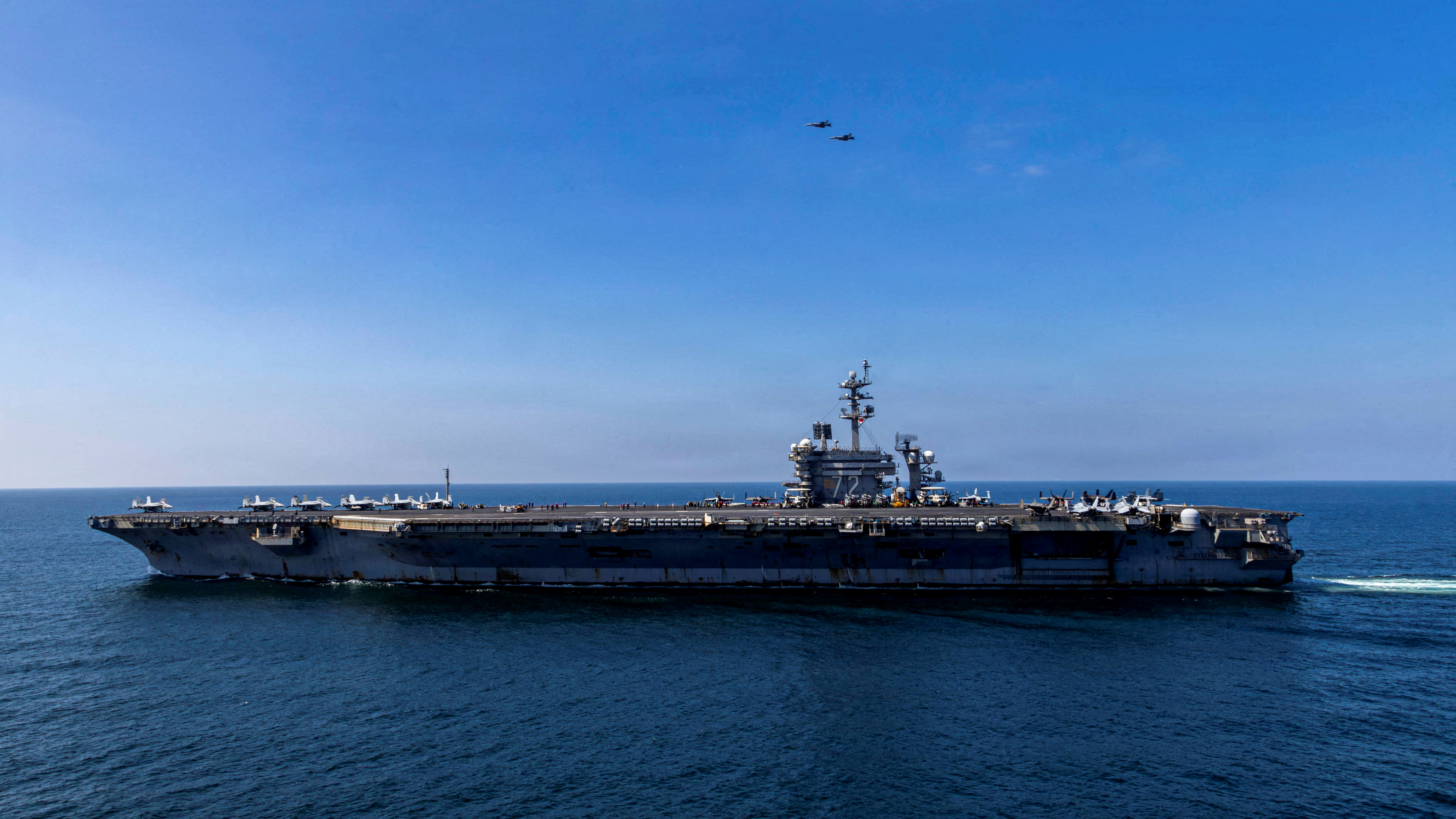 ABD'nin USS Abraham Lincoln uçak gemisinde aylar süren görevin ardından