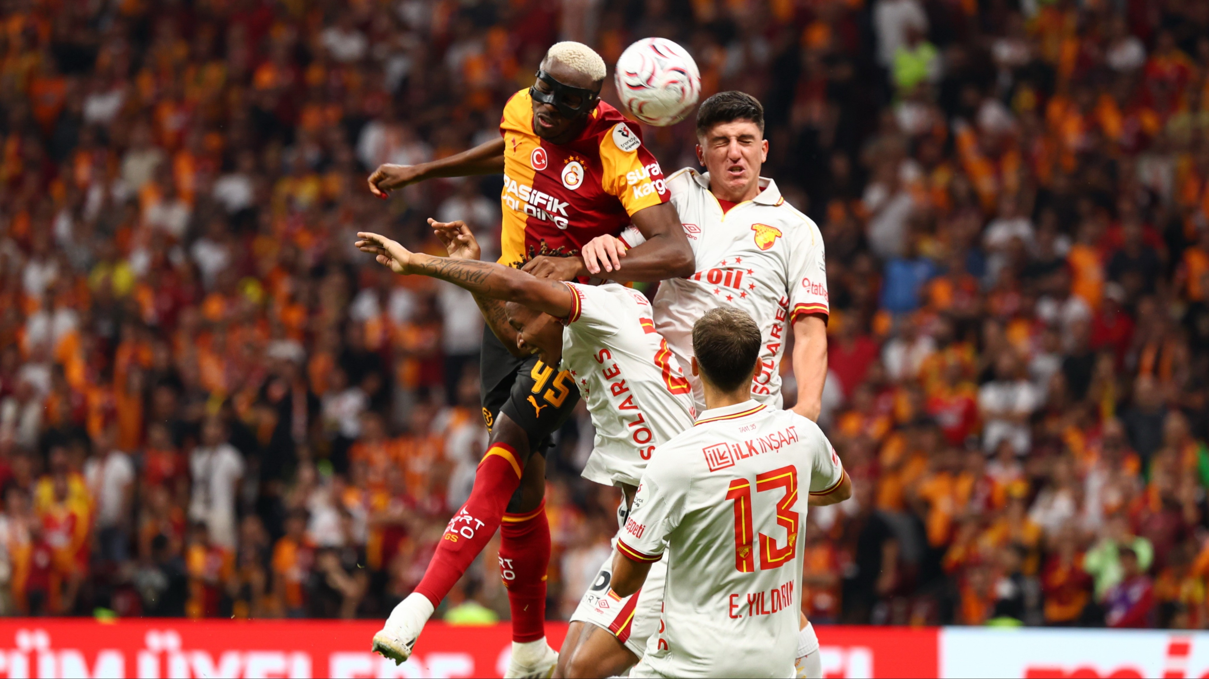 Galatasaray, Süper Lig'in 3. haftasında 5 golün atıldığı maçta Göztepe'yi