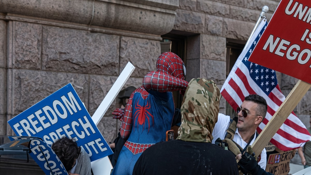 Minnesota eyaletinde İslam karşıtı söylemleriyle tanınan provokatör Jake Lang, düzenlediği