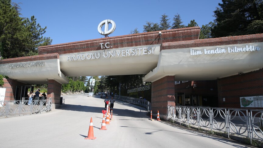 Anadolu Üniversitesi geleceğin mesleklerine yönelik 15 program açtı. Yeni programlara