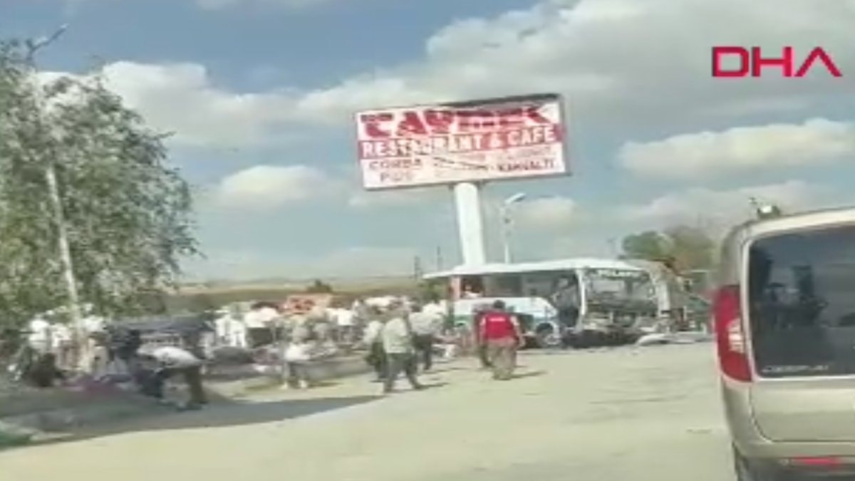 Ankara-Eskişehir yolunun Temelli mevkiinde bir kamyon ile halk otobüsü çarpıştı.