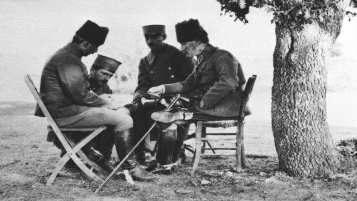 Türk ordusunun Kocatepe’den İzmir’e uzanan ilerleyişinin izleri, Mustafa Kemal Atatürk’ün