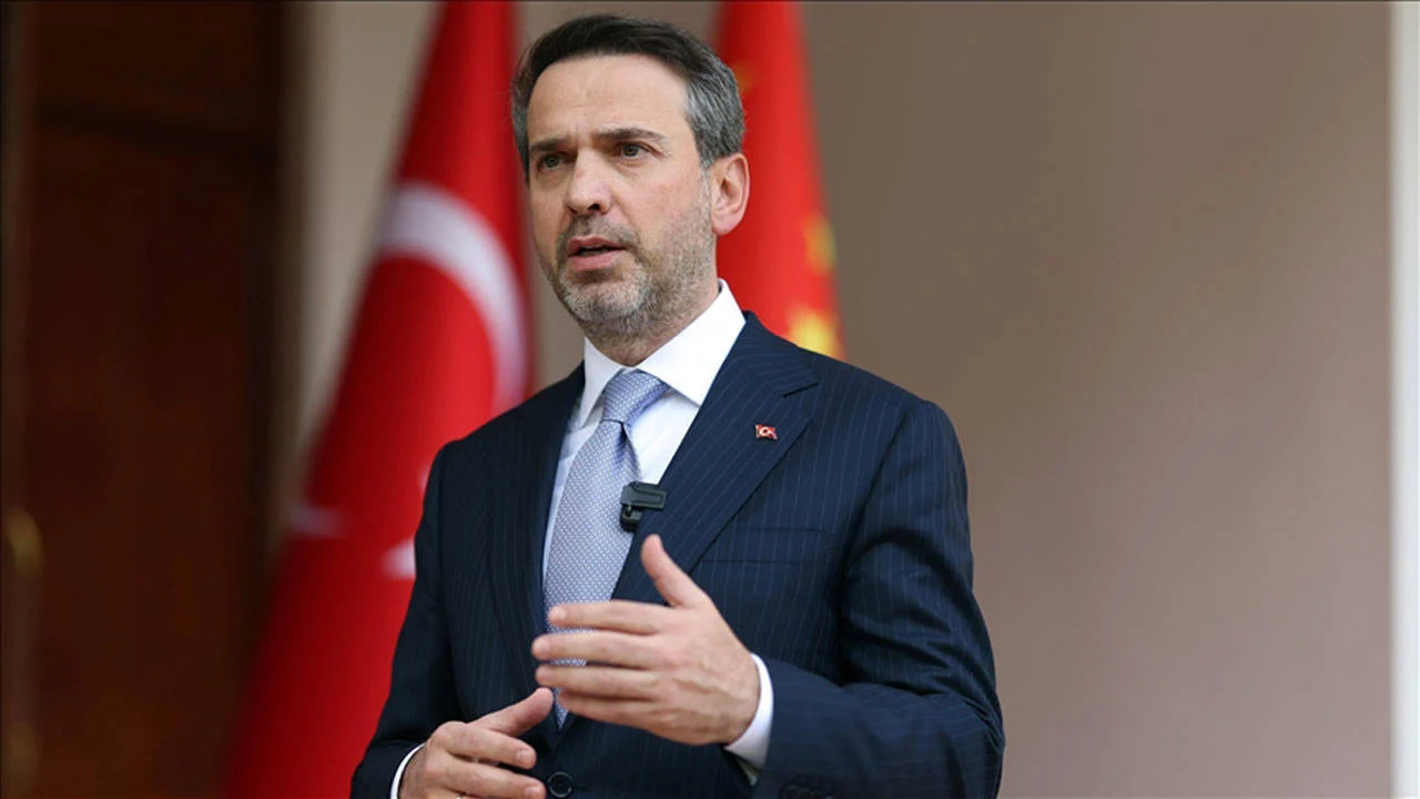 Enerji ve Tabii Kaynaklar Bakanı Alparslan Bayraktar, "Bugün 4 milyon