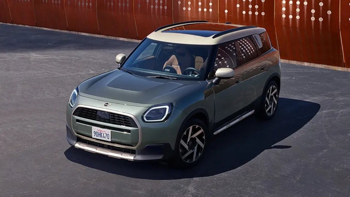 Elektrikli MINI Countryman E, Türkiye'de yeni eklenen donanım paketiyle birlikte