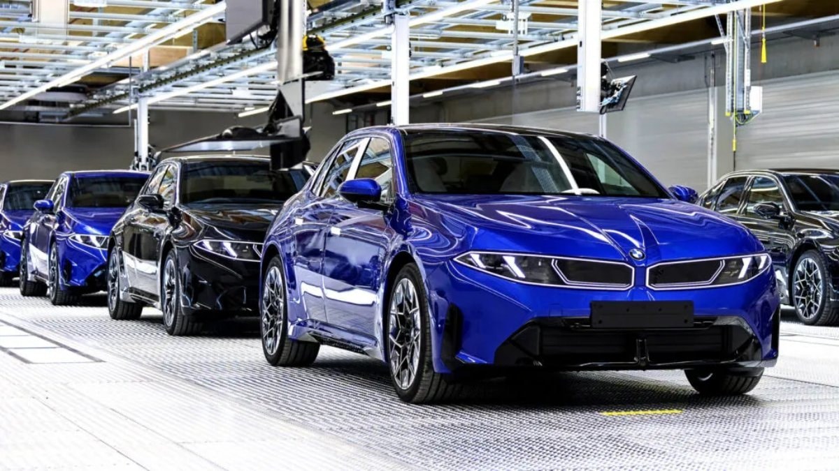 Alman otomotiv devi BMW, Tesla Model 3'e rakip olarak geliştirdiği
