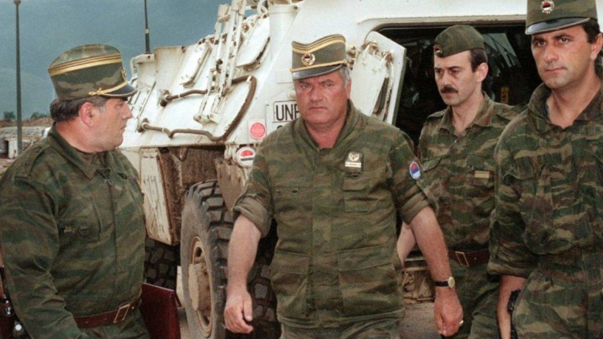 Lahey'de tutulduğu hapishanede ölen Ratko Mladiç, 2017'de insanlığa karşı suçlardan
