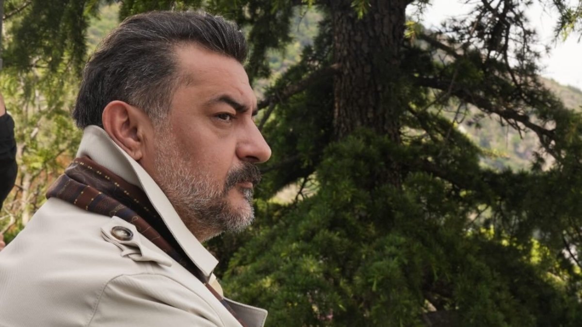 Ünlü oyuncu Celil Nalçakan, sosyal medya hesabından duygusal bir paylaşım