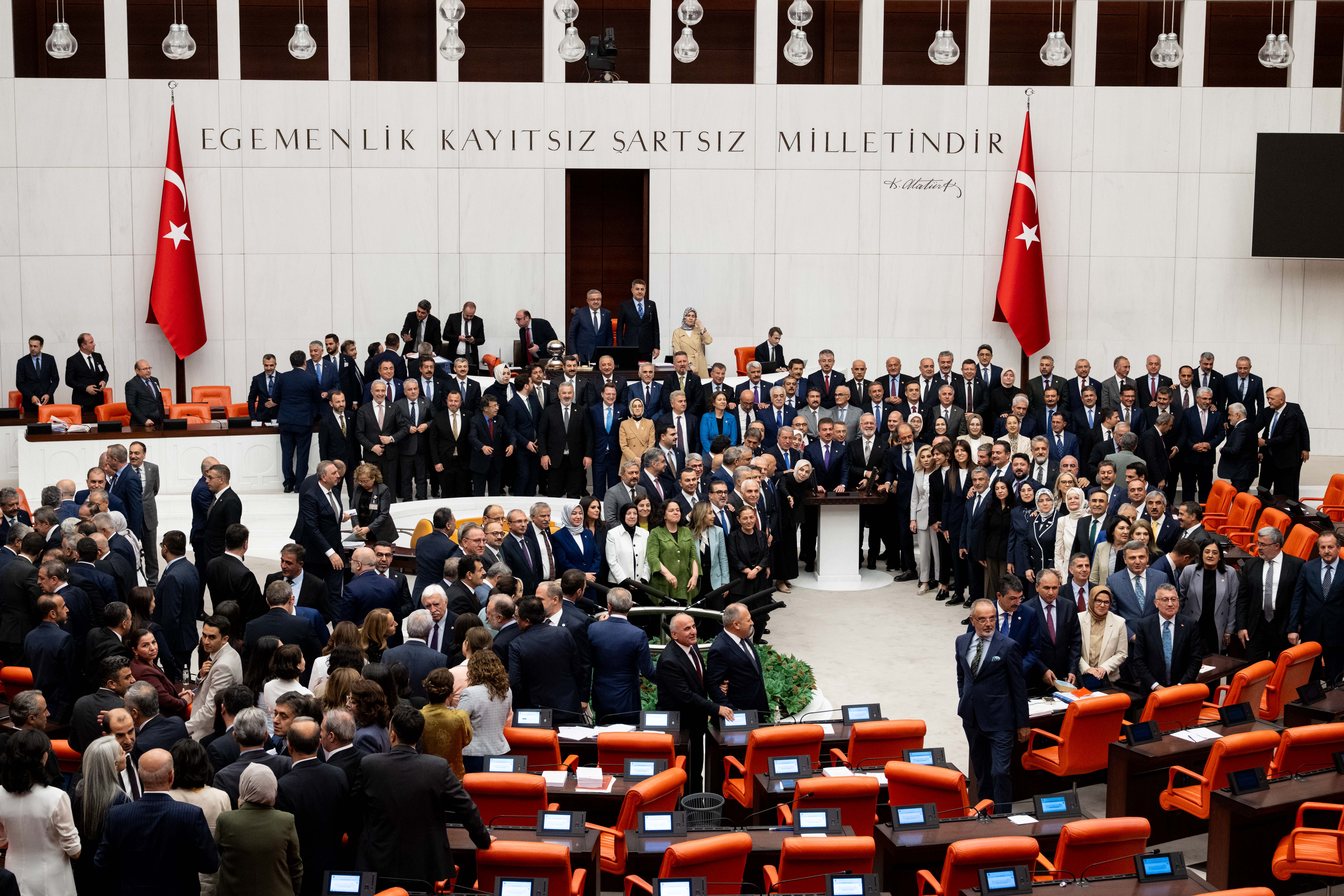 Meclis'te 467 evet oyuyla kabul edilen çerçeve yasa Resmi Gazete'de