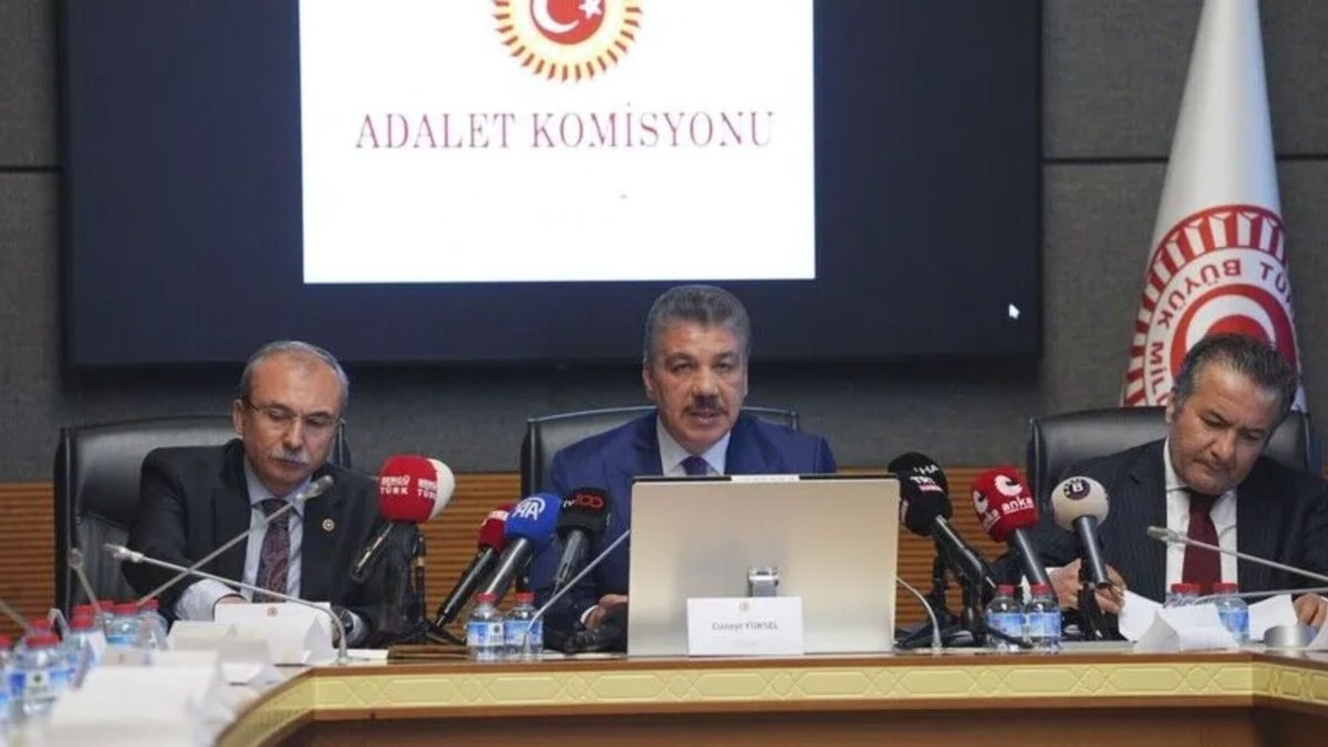 Terörsüz Türkiye'nin ilk yasal düzenlemesi olan, 12 maddelik çerçeve yasa