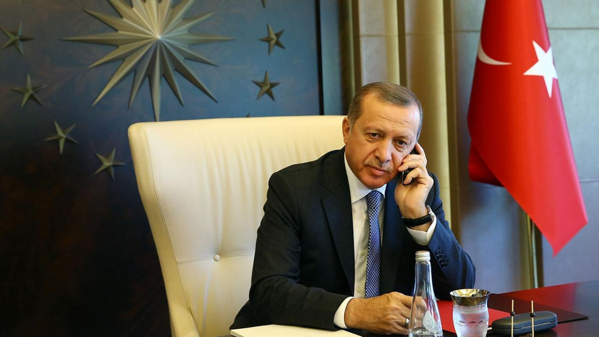 Cumhurbaşkanı Erdoğan, İngiltere Başbakanı Andy Burnham ile bir telefon görüşmesi