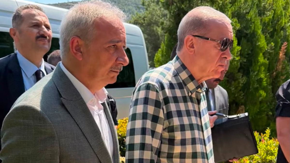 Cumhurbaşkanı Recep Tayyip Erdoğan, Muğla’nın Marmaris ilçesinde cuma namazının ardından