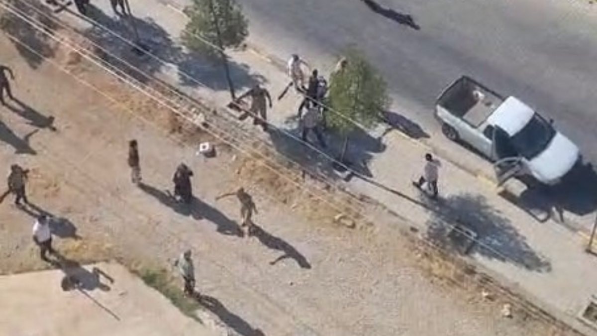 Diyarbakır'da arazi anlaşmazlığı nedeniyle husumetli olan iki aile bireyleri arasında